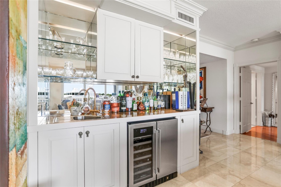 VILLAS OF SUNRISE BAY - Residential