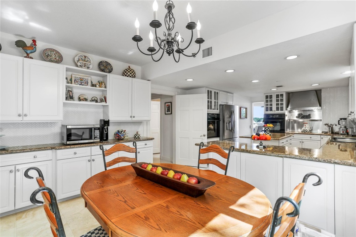 VILLAS OF SUNRISE BAY - Residential
