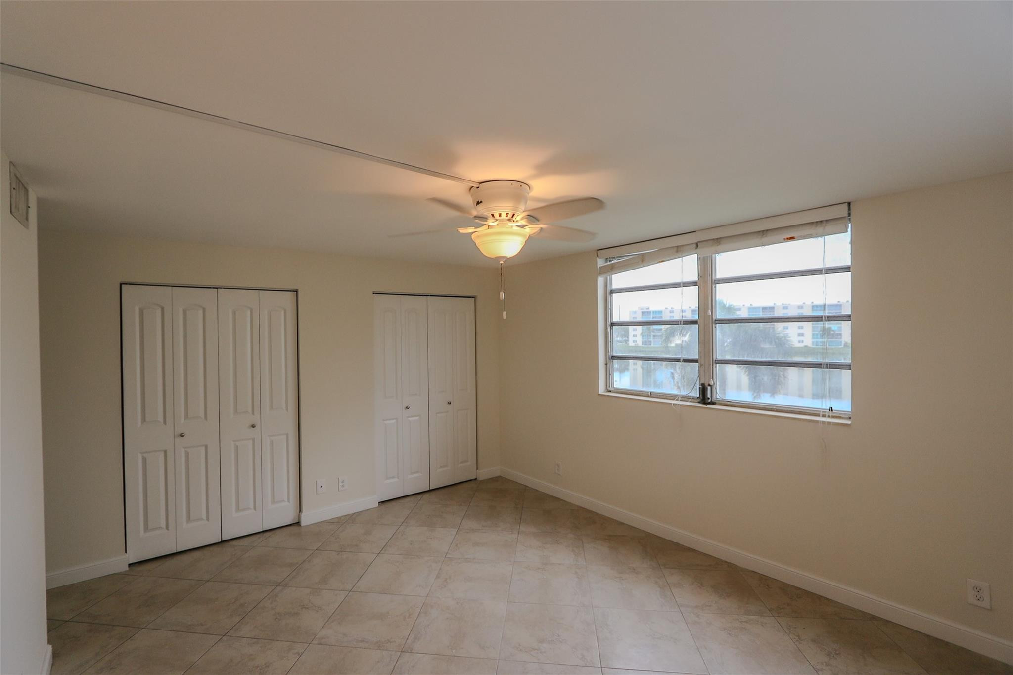 MEADOWBROOK LAKES - Residential