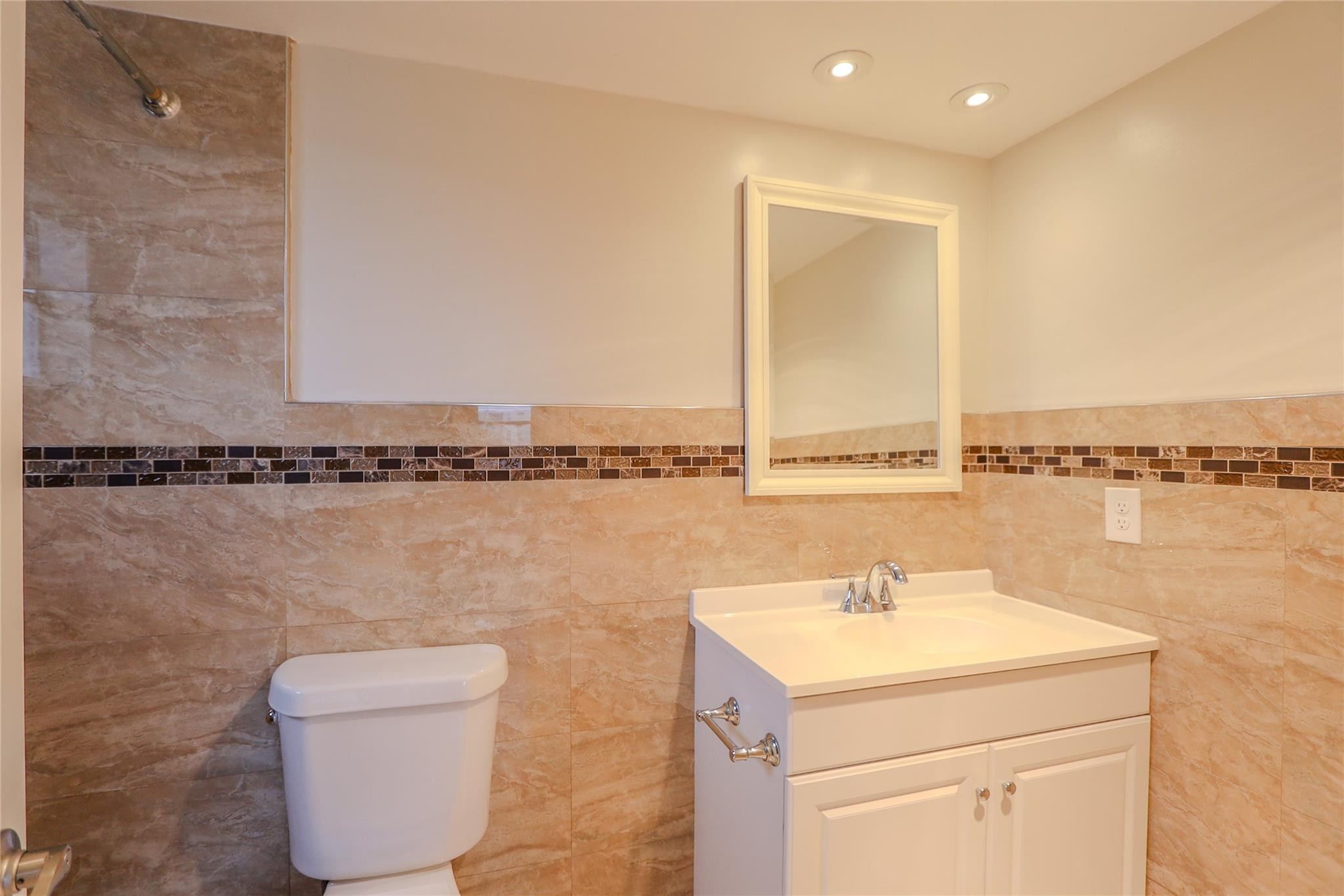 MEADOWBROOK LAKES - Residential