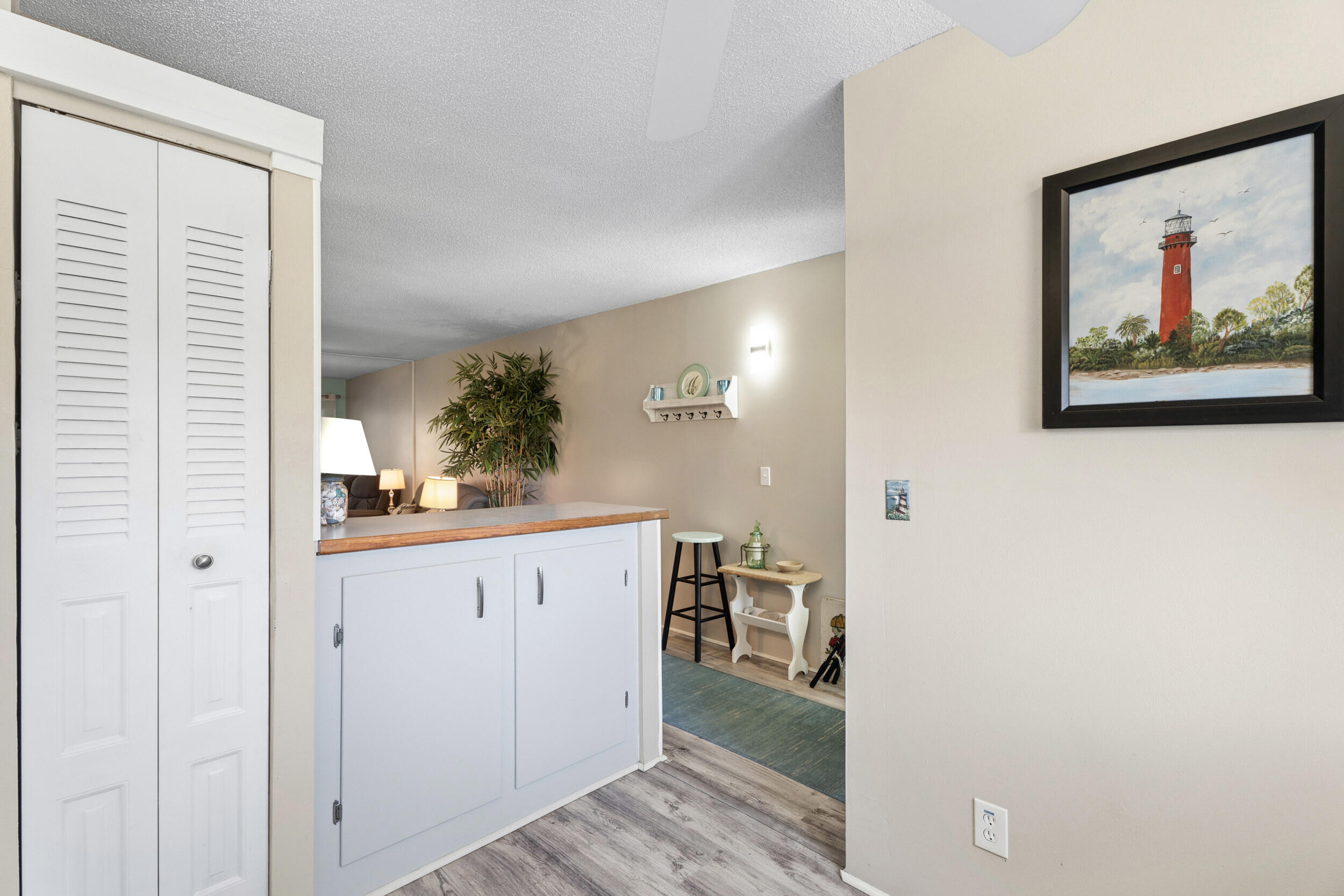 BEACON 21 CONDO - Residential