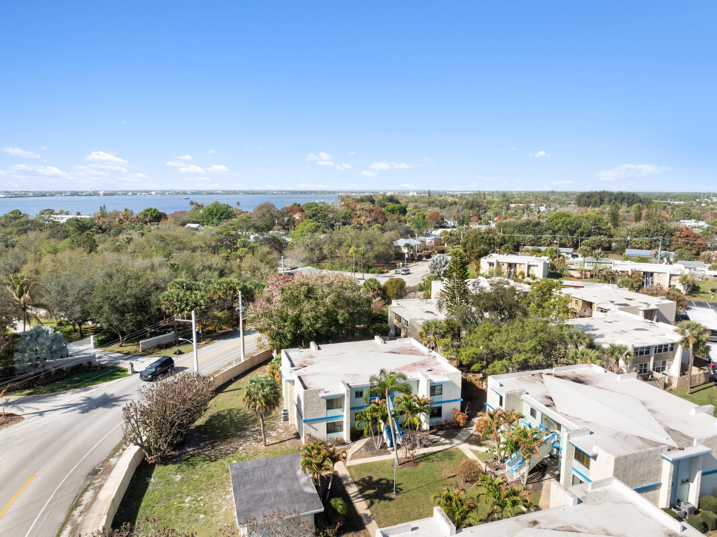 BEACON 21 CONDO - Residential