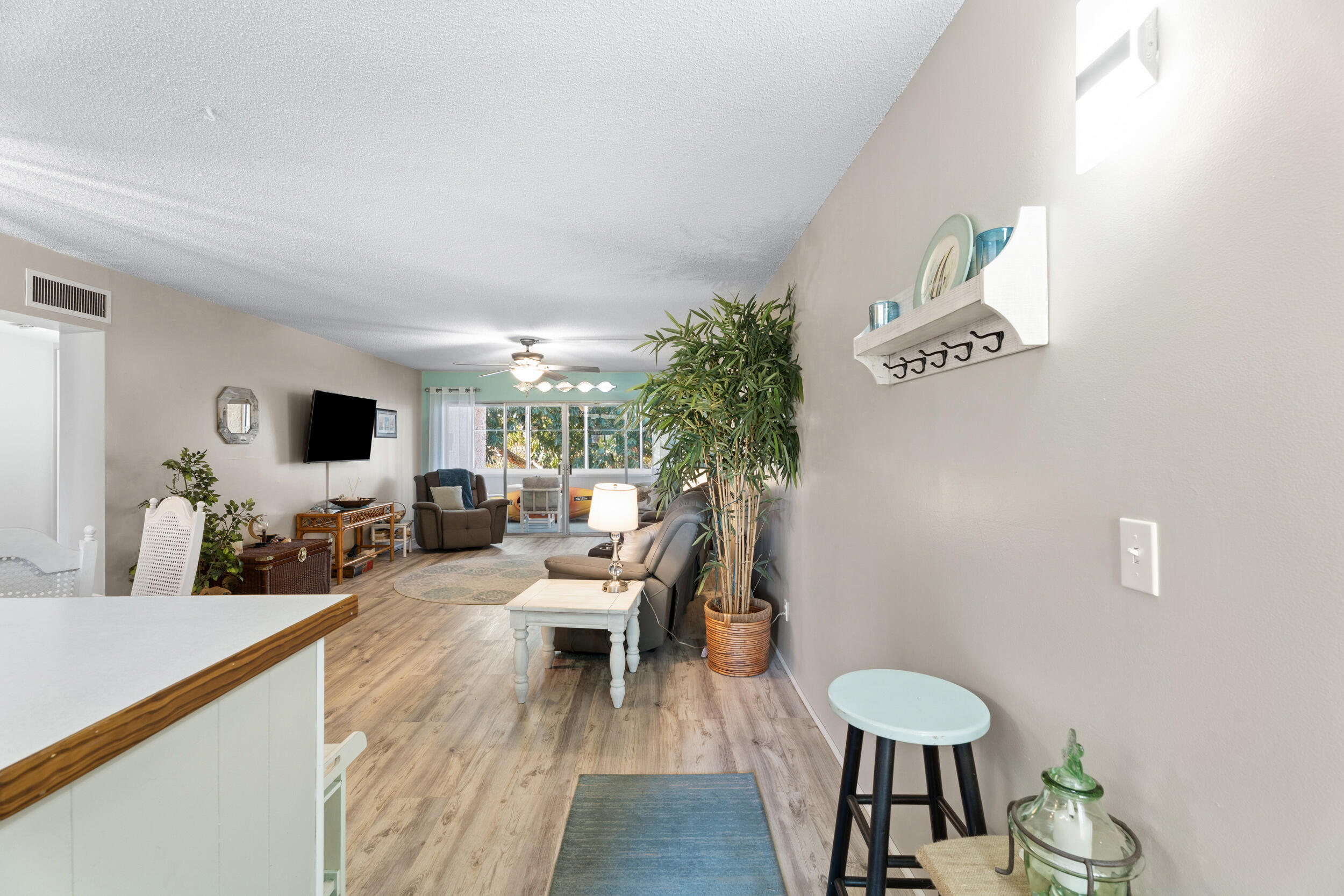 BEACON 21 CONDO - Residential