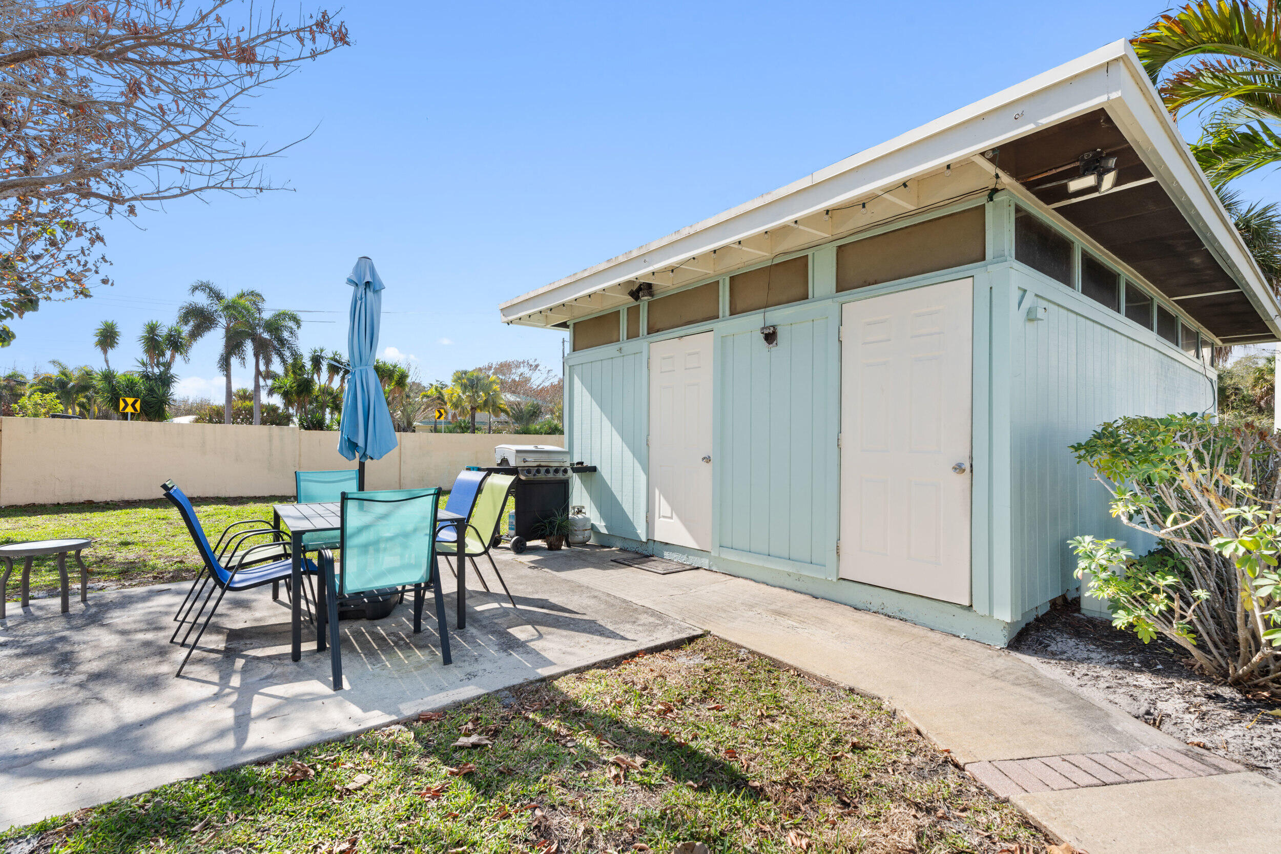 BEACON 21 CONDO - Residential