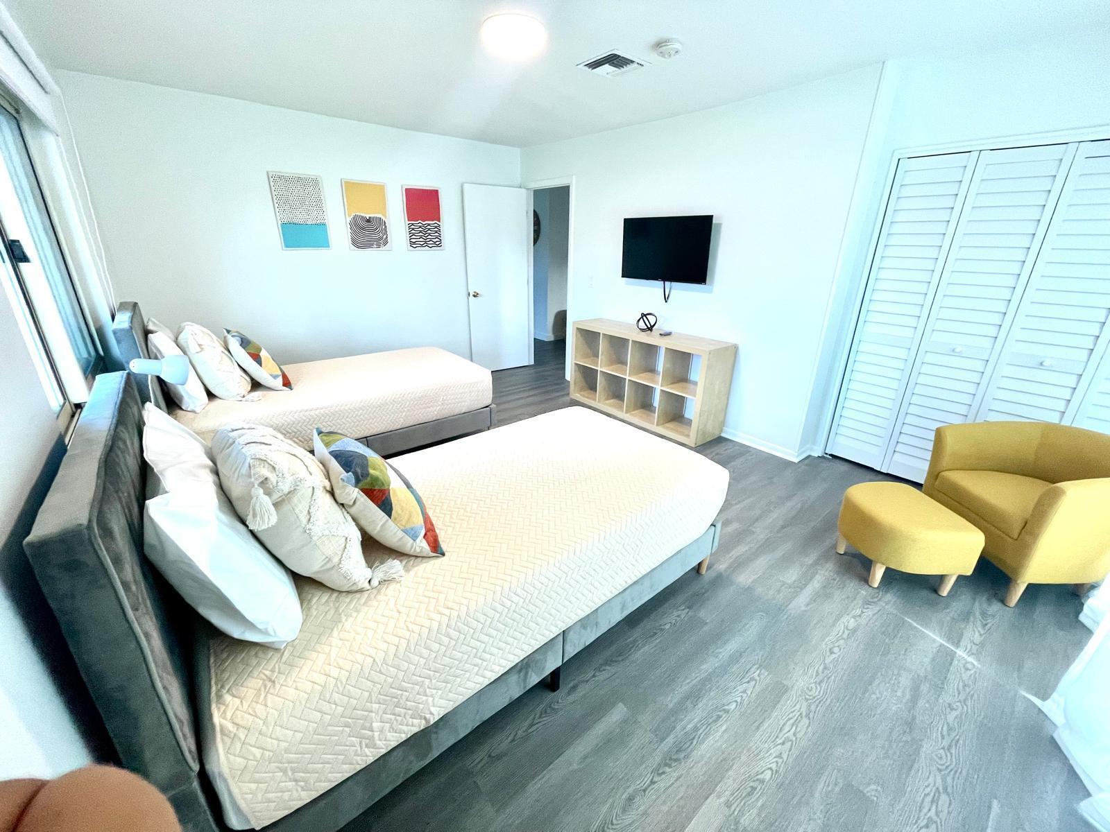 AVON HEIGHTS - Residential