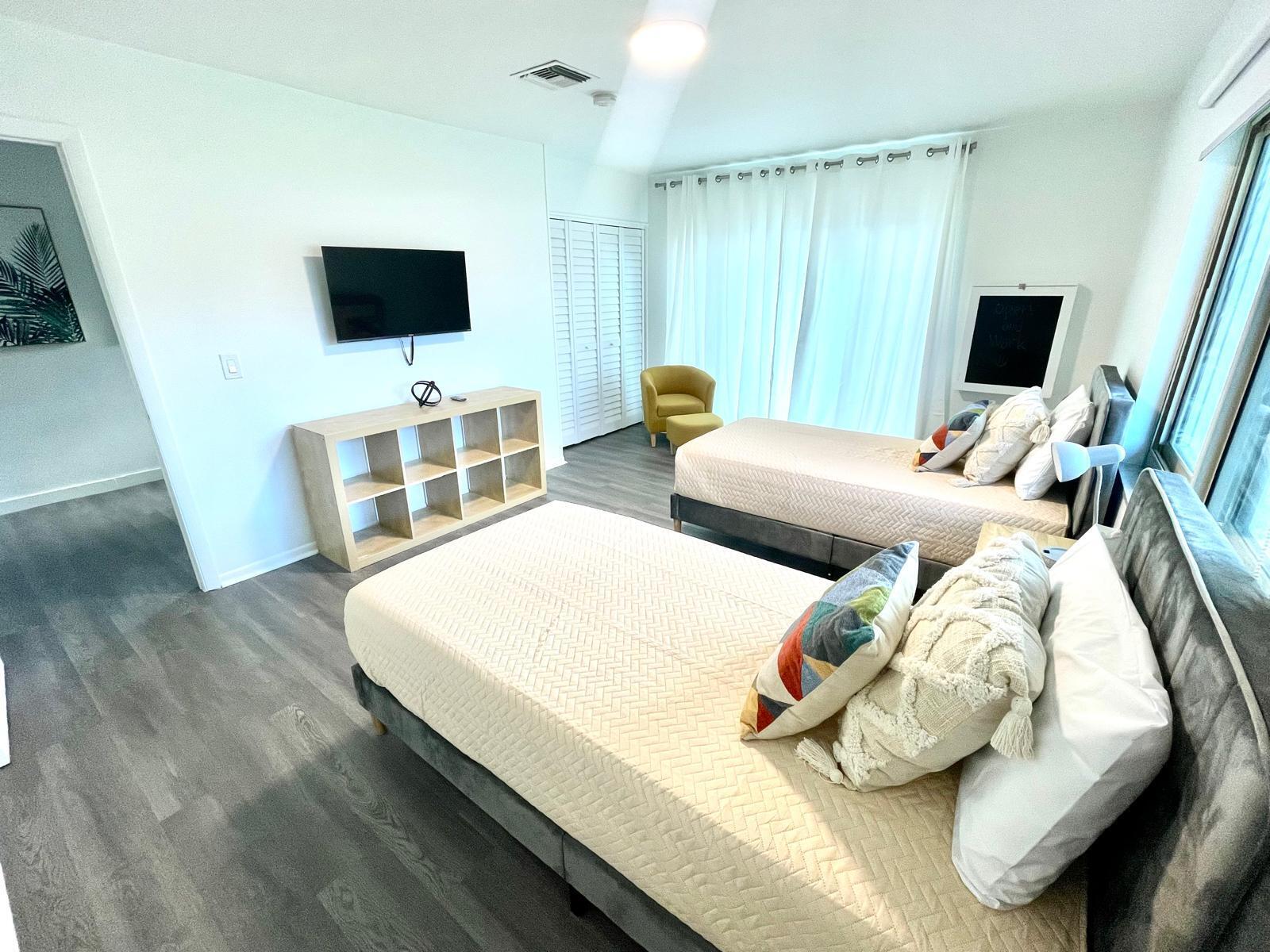 AVON HEIGHTS - Residential