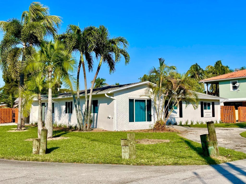 Photo of 2809 SW 46th Street, Dania Beach, FL 33312 (MLS # B26013381)