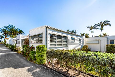 A home in Briny Breezes