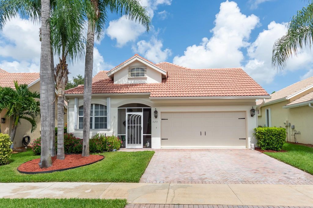 Photo of 723 SW Munjack Circle, Port St Lucie, FL 34986 (MLS # R10905909)