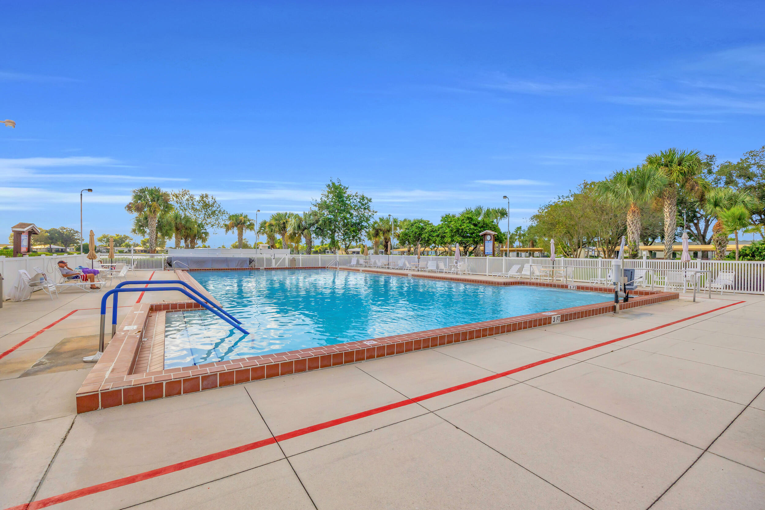 SPANISH LAKES FAIRWAYS LEASEHOLD ESTATES - Residential