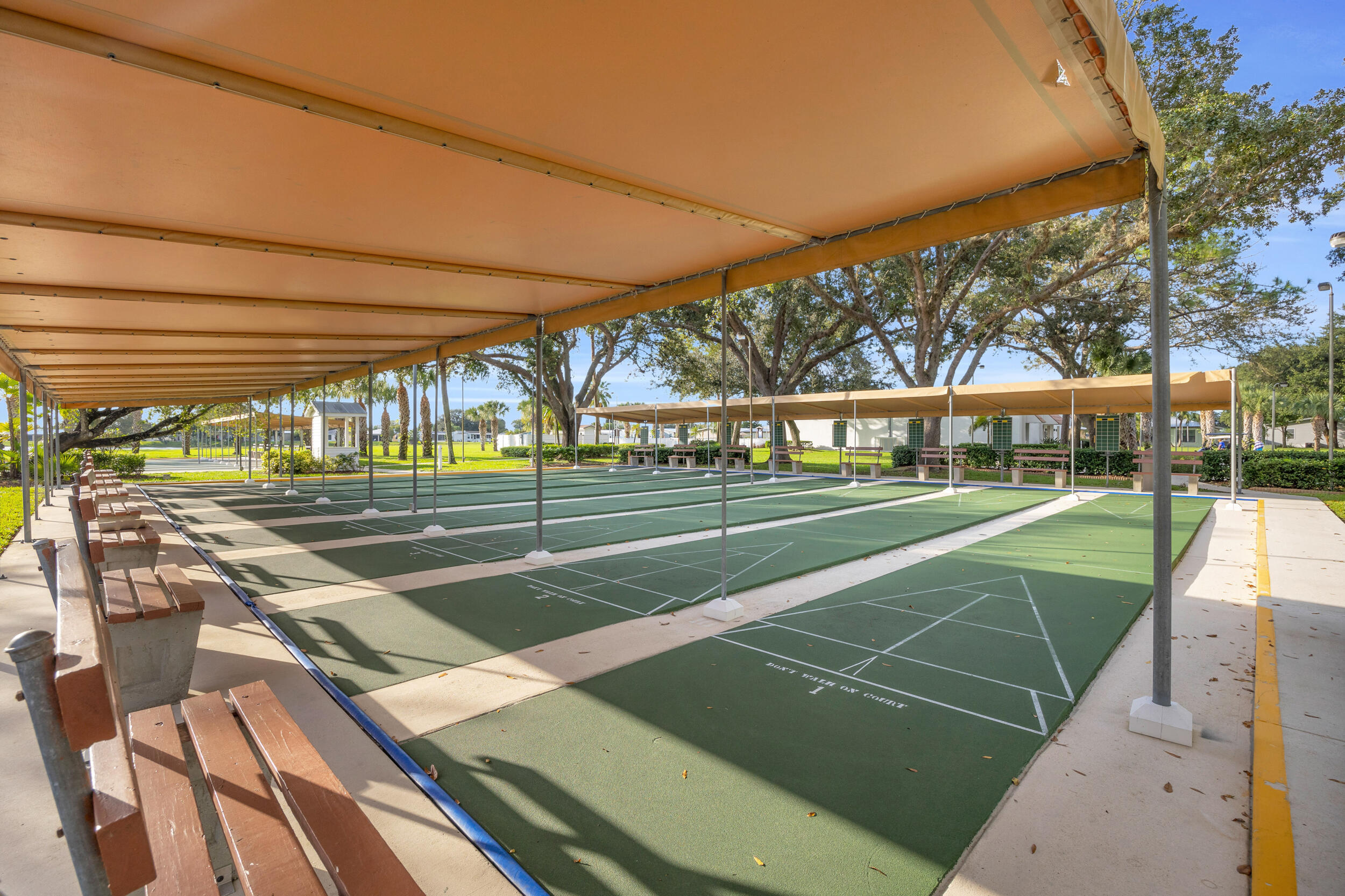 SPANISH LAKES FAIRWAYS LEASEHOLD ESTATES - Residential