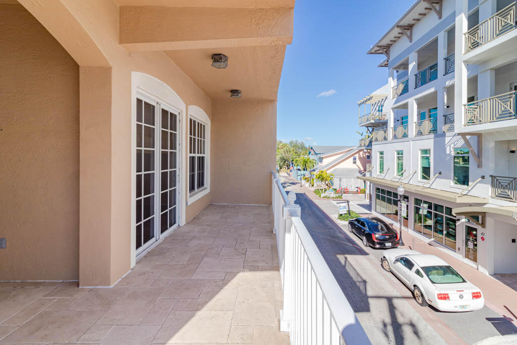 OSCEOLA PLACE CONDO - Residential Lease