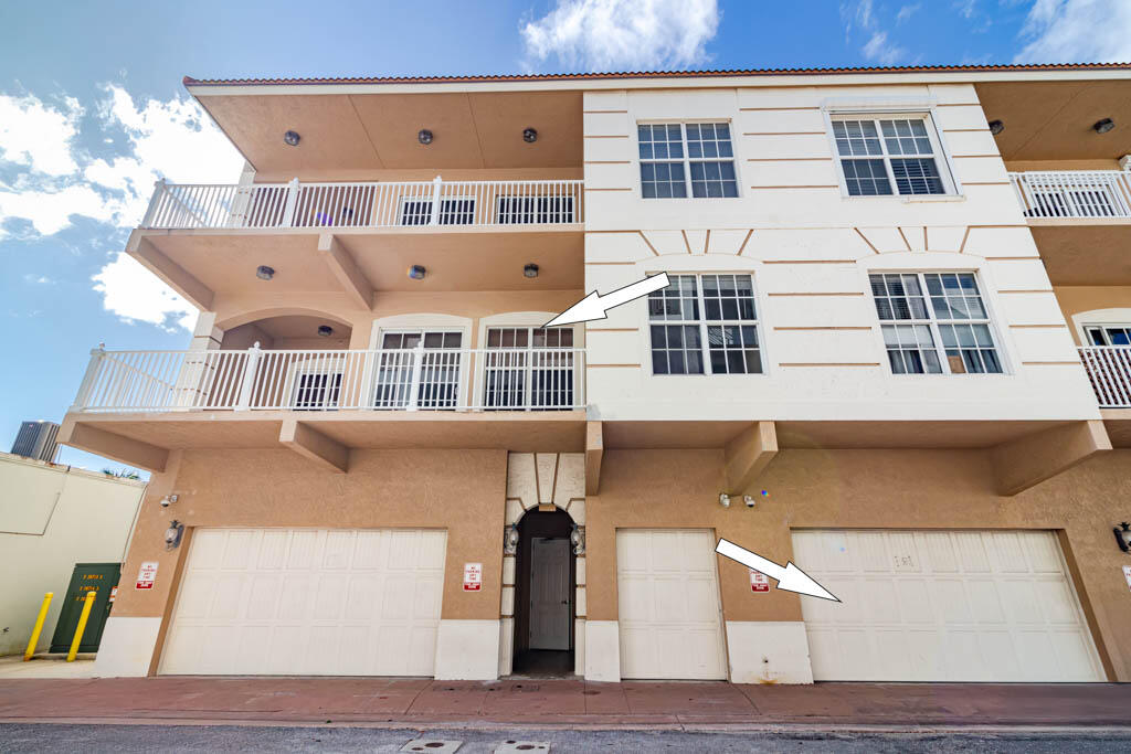 OSCEOLA PLACE CONDO - Residential Lease
