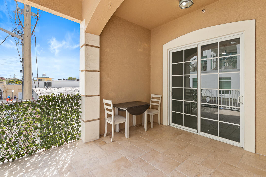 OSCEOLA PLACE CONDO - Residential Lease