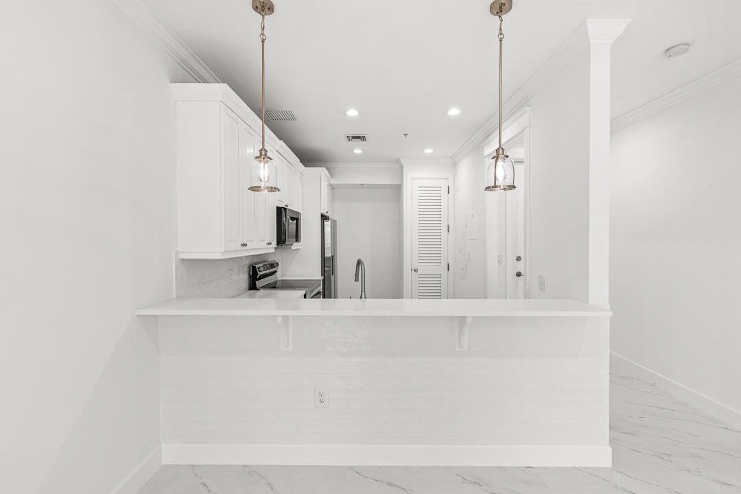 OSCEOLA PLACE CONDO - Residential Lease
