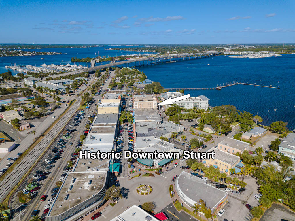 OSCEOLA PLACE CONDO - Residential Lease