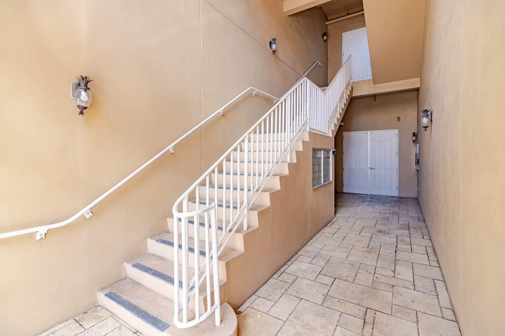 OSCEOLA PLACE CONDO - Residential Lease