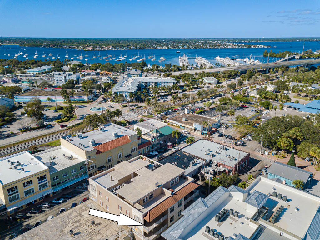 OSCEOLA PLACE CONDO - Residential Lease