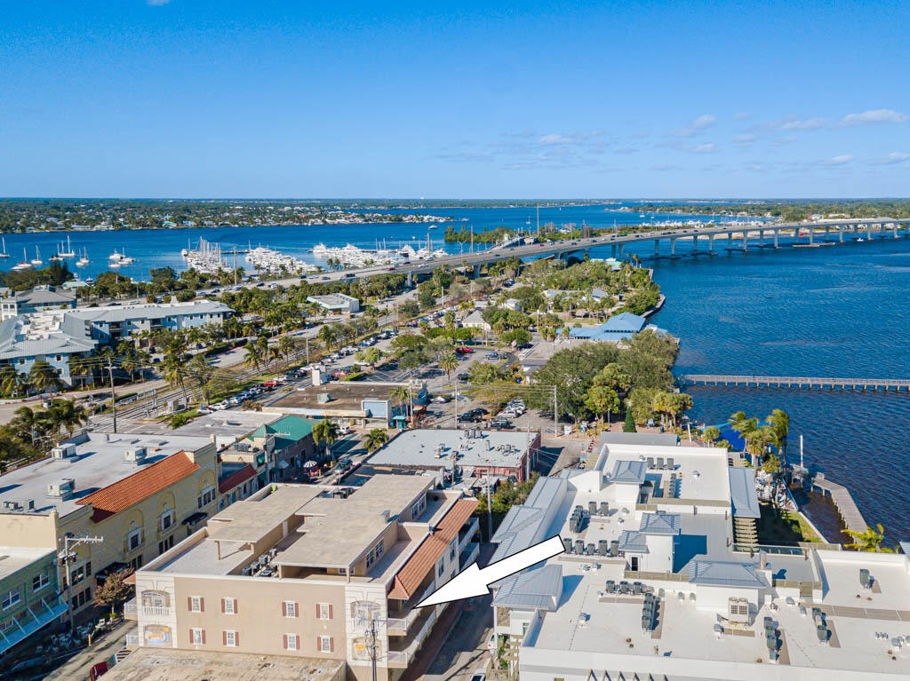 OSCEOLA PLACE CONDO - Residential Lease