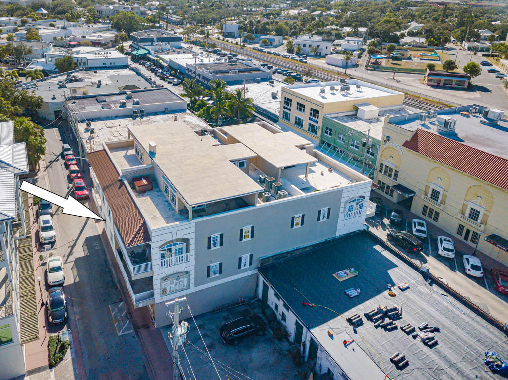 OSCEOLA PLACE CONDO - Residential Lease