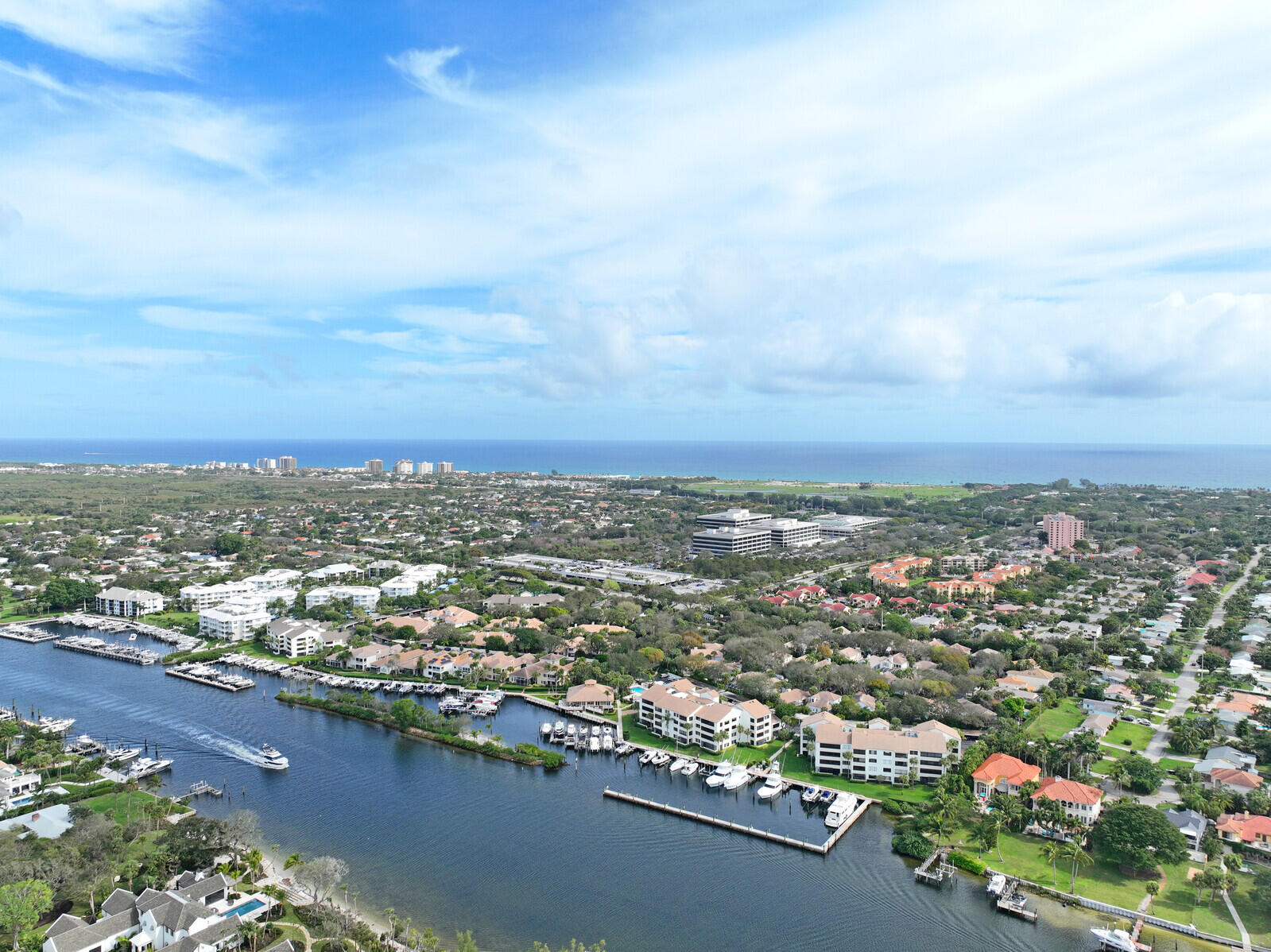 OAK HARBOUR CONDOS - Residential