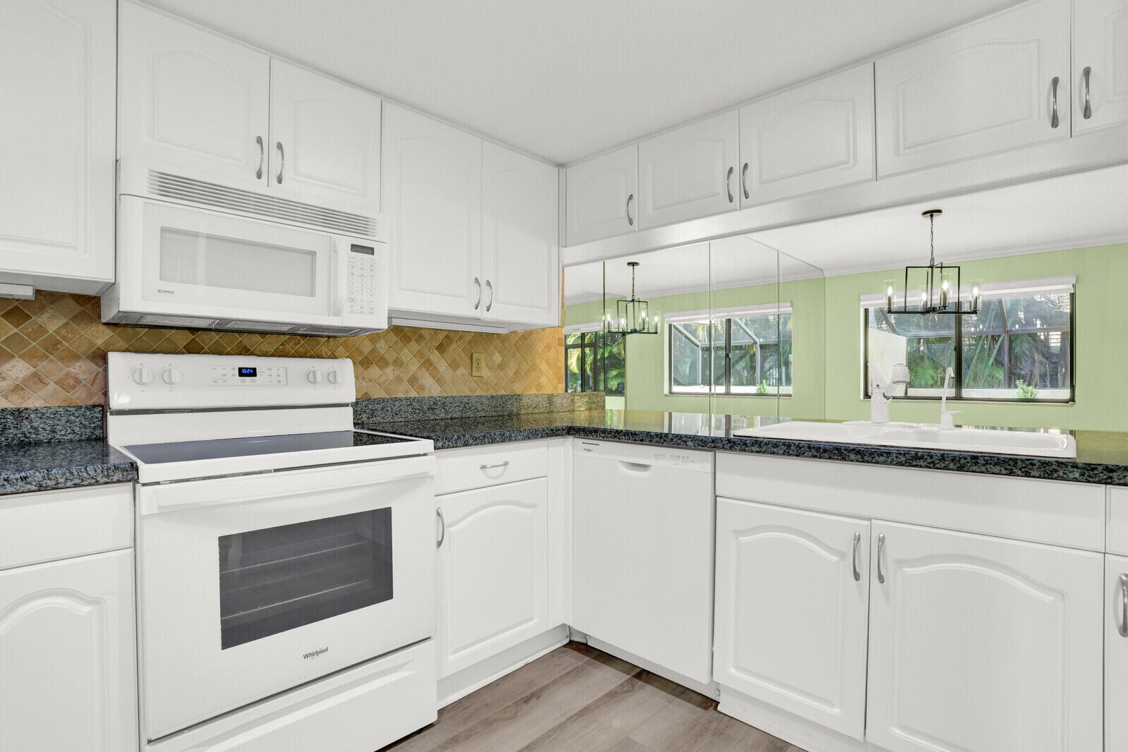 215 Oak Harbour Drive