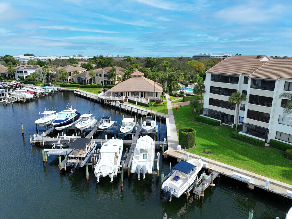 Photo of 215 Oak Harbour Drive, Juno Beach, FL 33408 (MLS # R11167272)