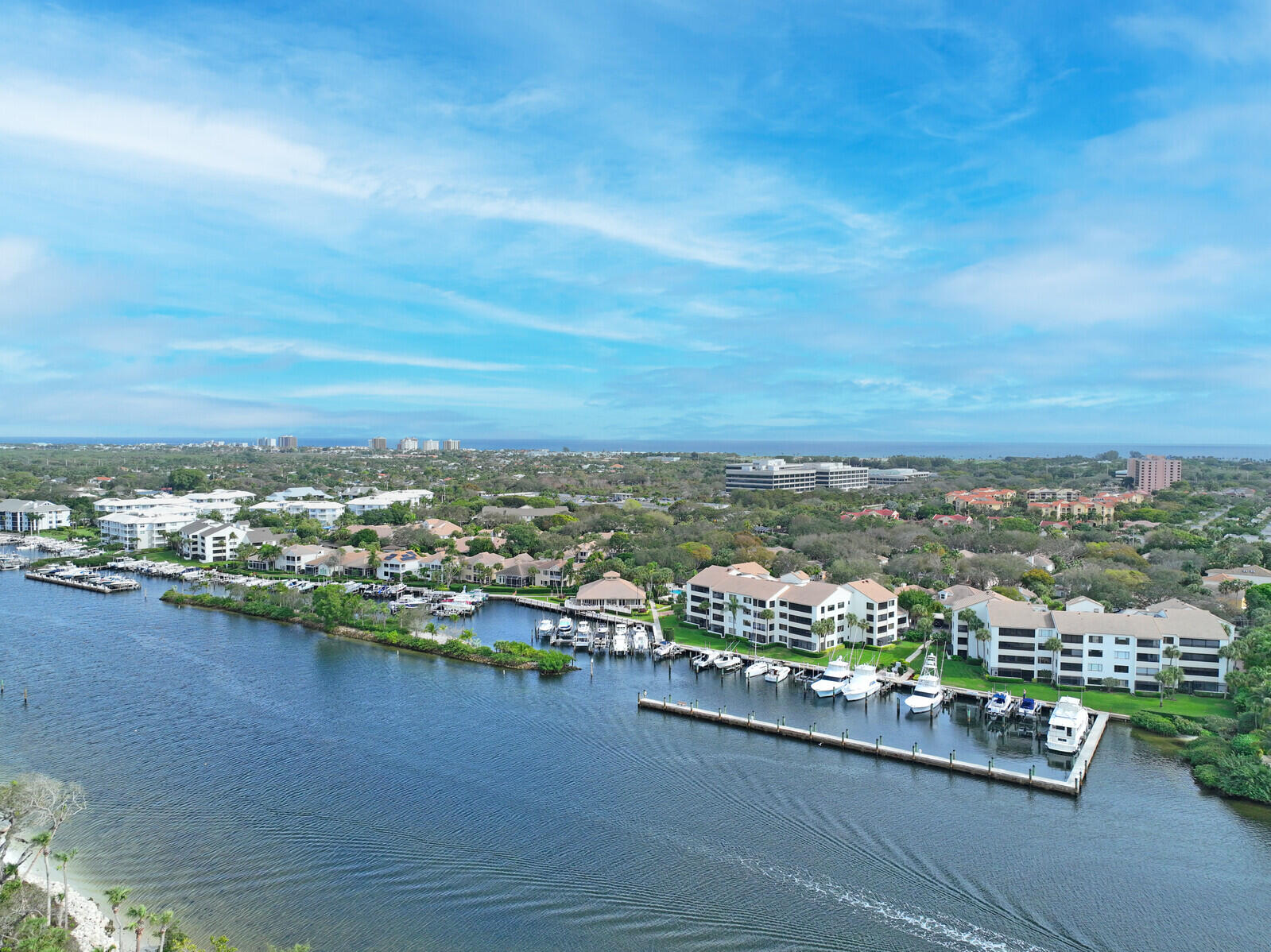 OAK HARBOUR CONDOS - Residential