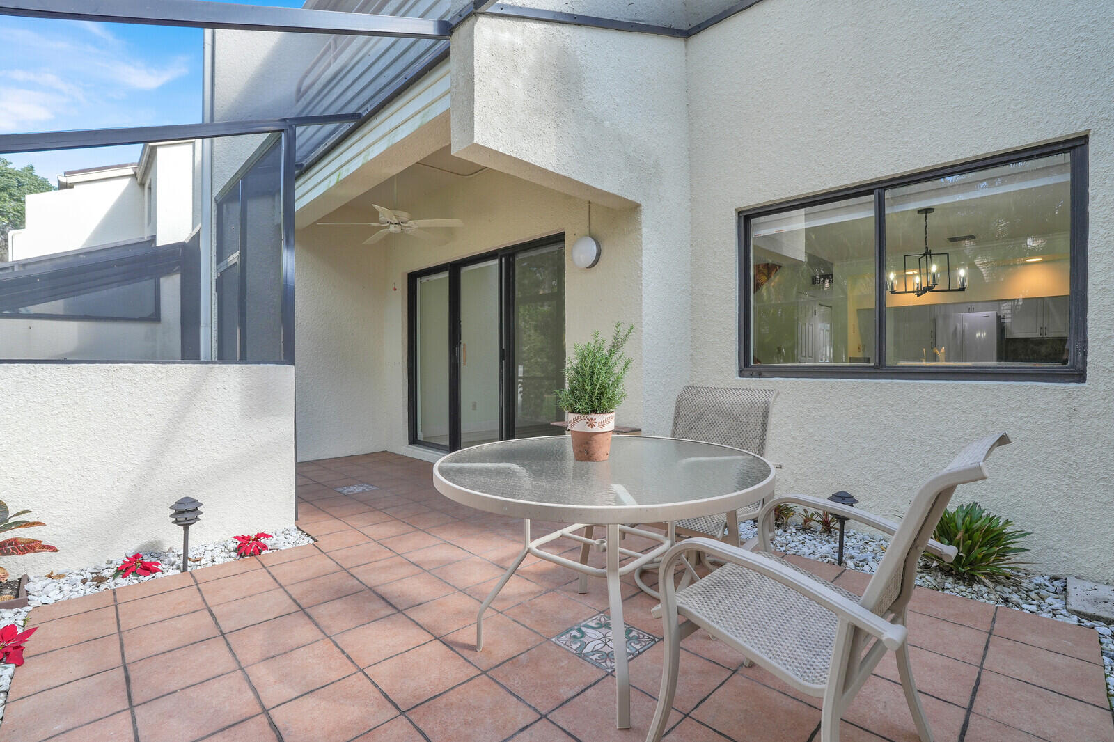 OAK HARBOUR CONDOS - Residential