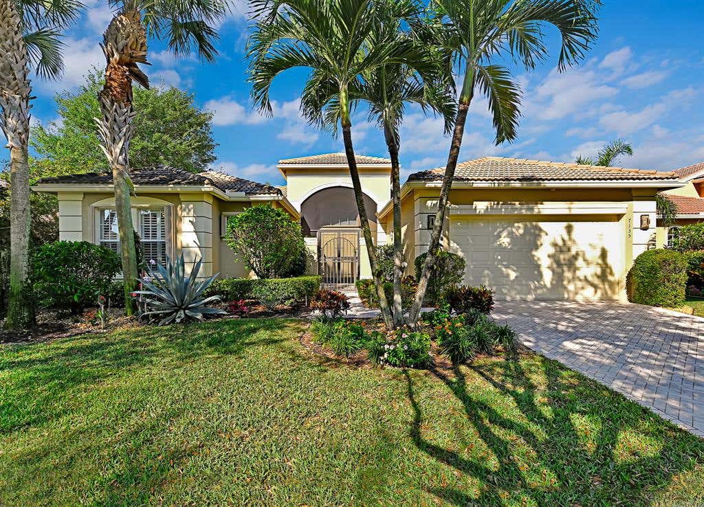 Photo of 7135 Great Falls Circle Cir, Boynton Beach, FL 33437 (MLS # R10703201)