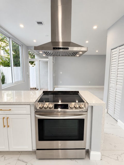 Tiny photo for 3705 VALAIS Drive, Hollywood, FL 33021 (MLS # B26082457)