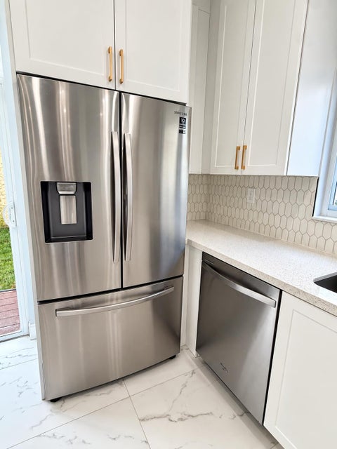 Tiny photo for 3705 VALAIS Drive, Hollywood, FL 33021 (MLS # B26082457)