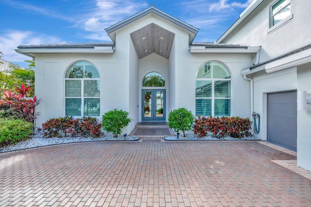 Photo of 3225 SE Braemar Way, Port Saint Lucie, FL 34952 (MLS # R11153551)