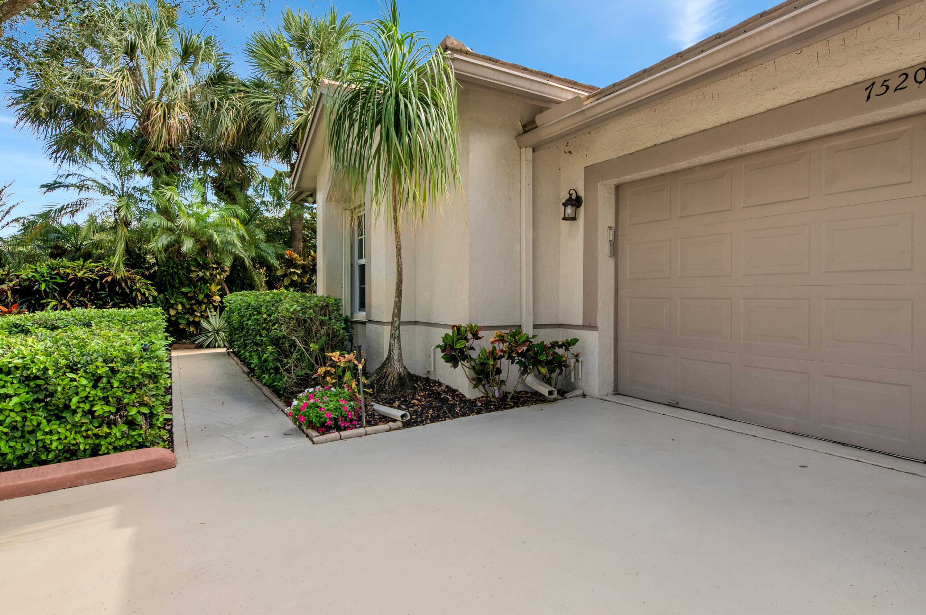 7520 Rockbridge Circle