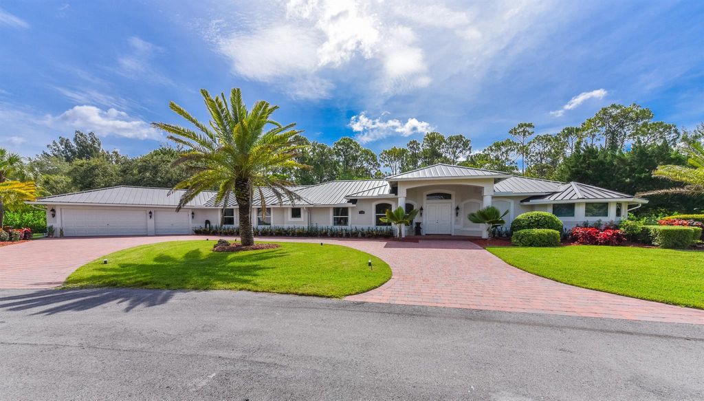 Photo of 7550 NW 49th Lane, Coconut Creek, FL 33073 (MLS # R10927635)