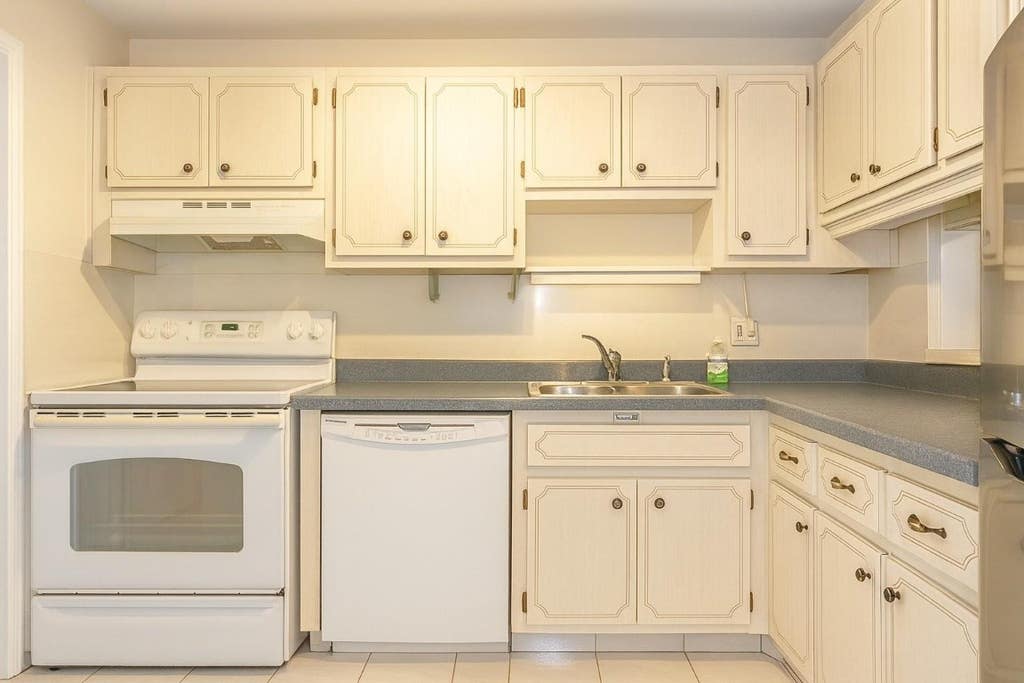 Photo of 950 Hillcrest Drive #202, Hollywood, FL 33021 (MLS # F10538401)