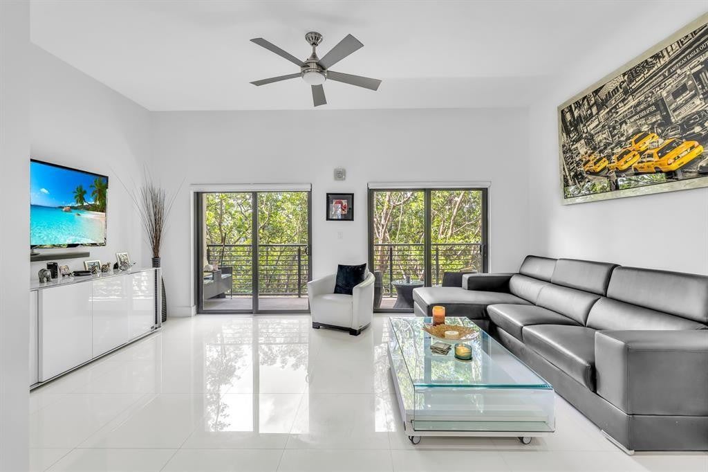462 SE 1ST Circle