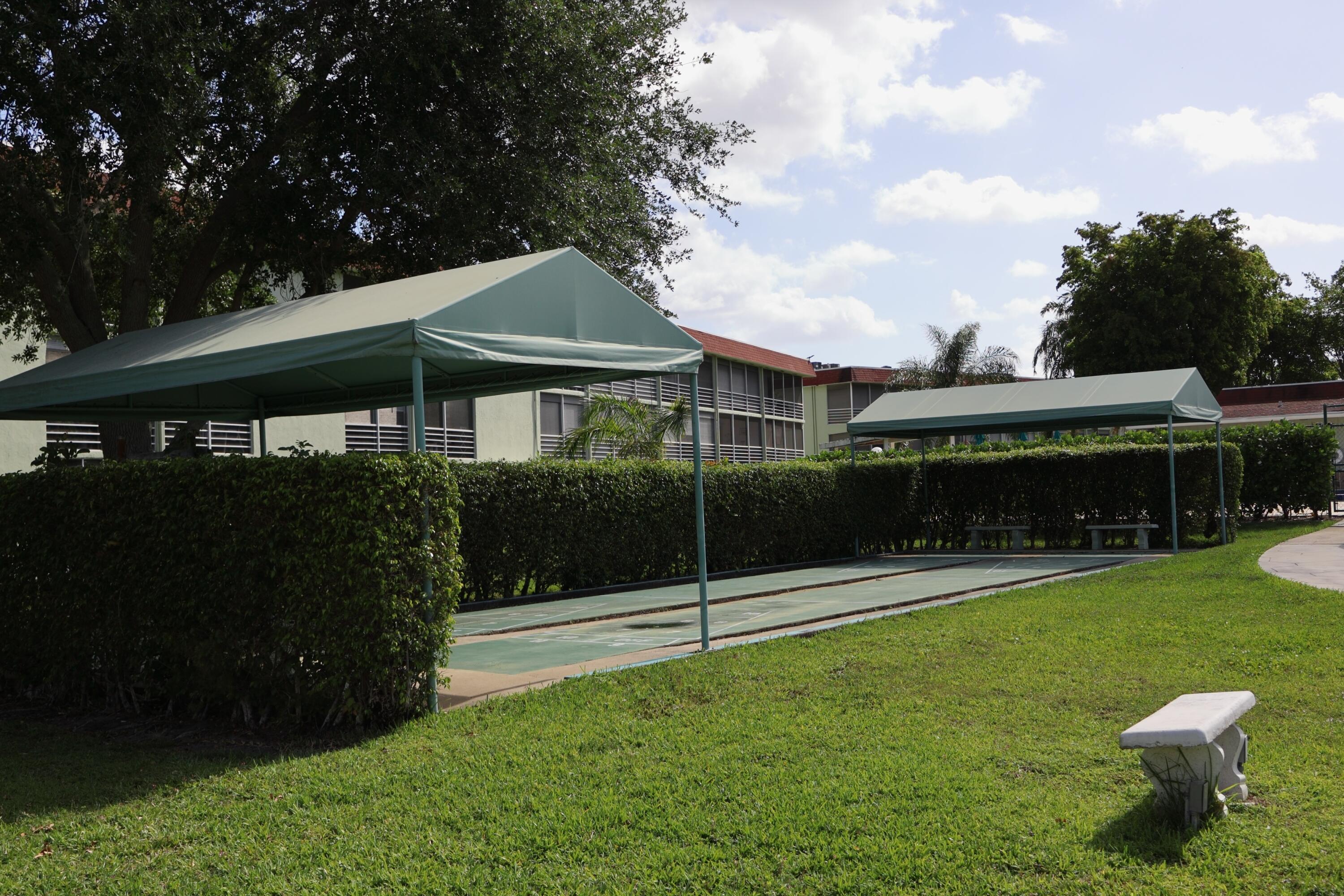 REGAL PALMS TRAFALGAR CONDO - Residential