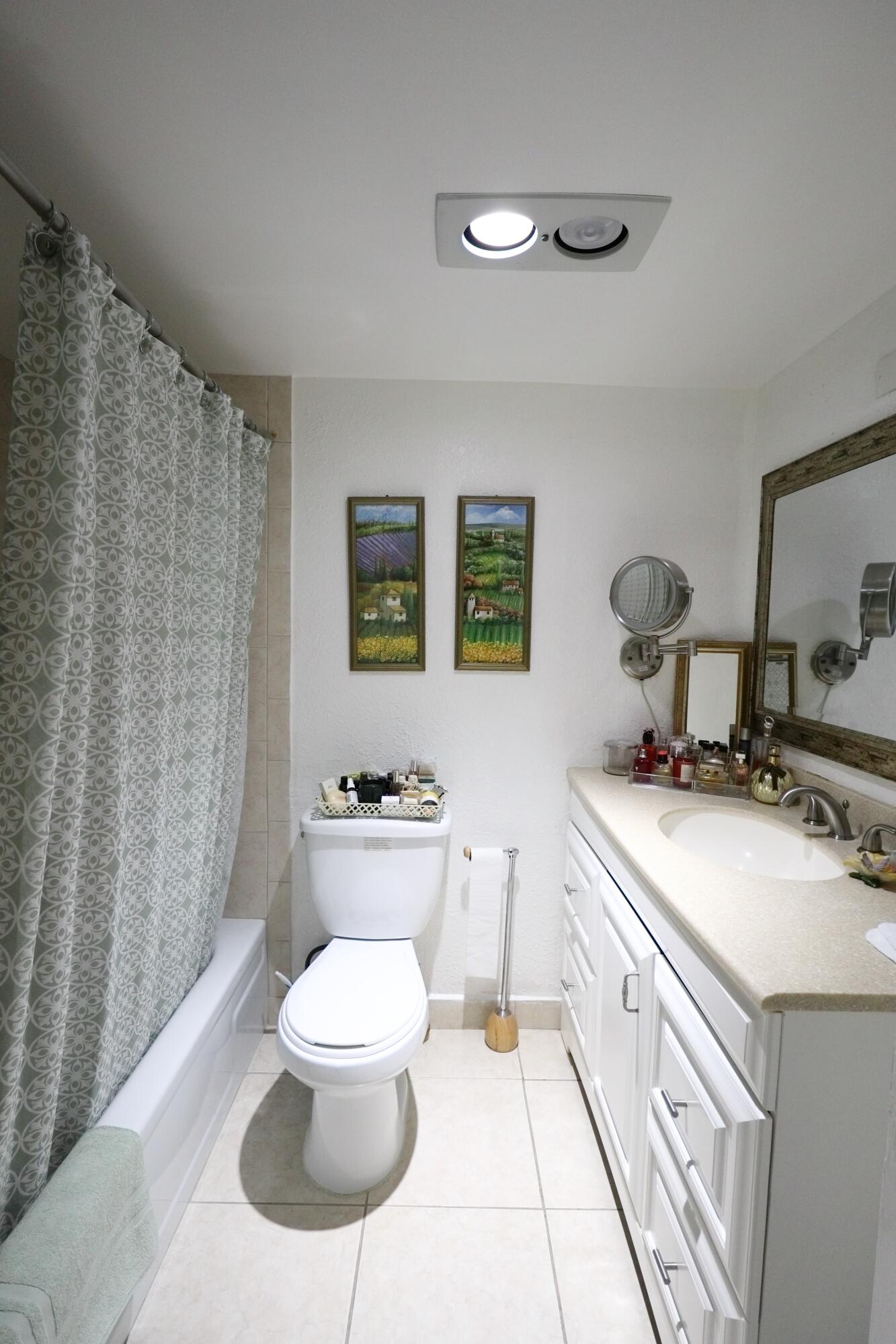 REGAL PALMS TRAFALGAR CONDO - Residential
