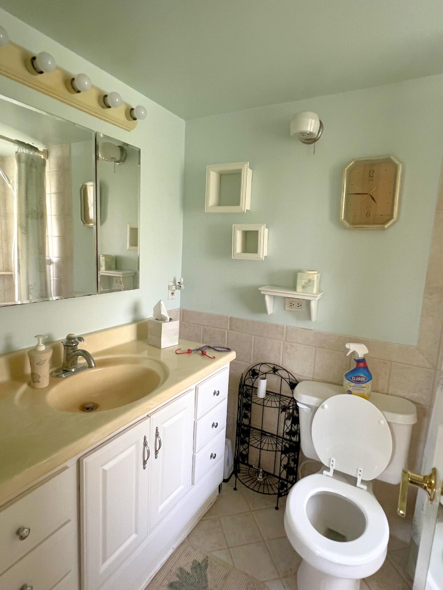 DORCHESTER CONDO - Residential