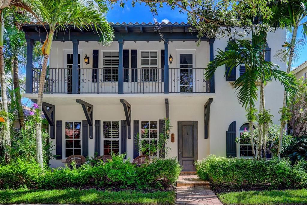 Photo of 107 Barcelona Drive, Jupiter, FL 33458 (MLS # R10733280)