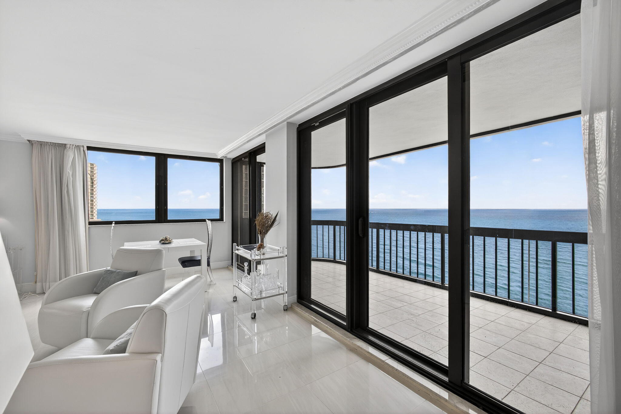 EASTPOINTE CONDO - Residential