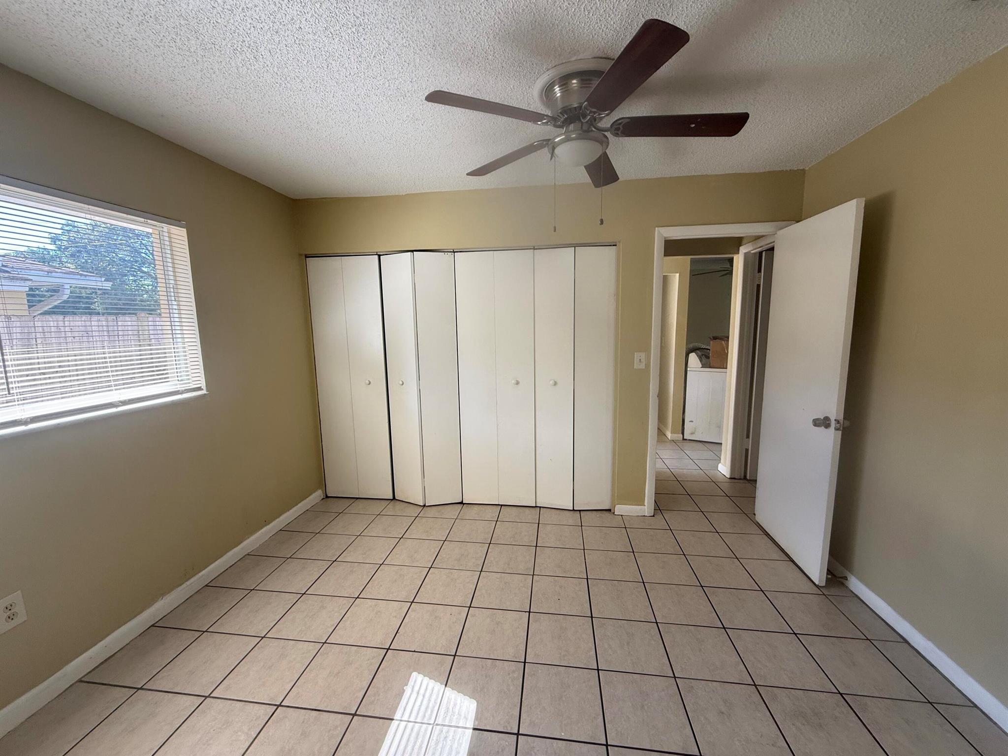 VALENCIA PARK - Residential Lease