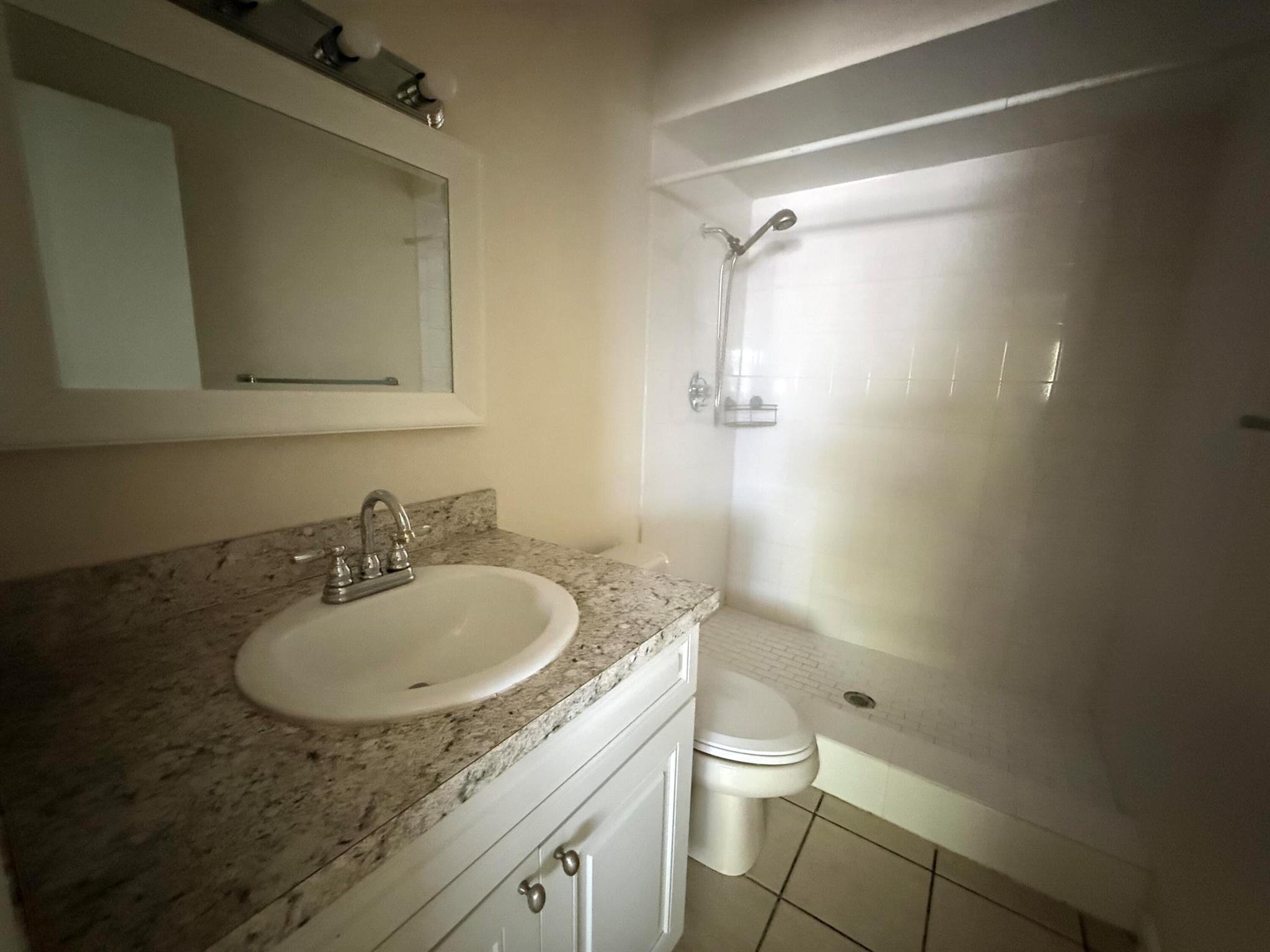 VALENCIA PARK - Residential Lease