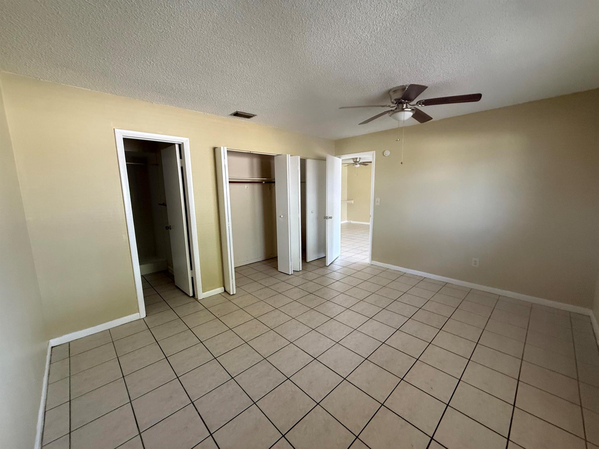 VALENCIA PARK - Residential Lease