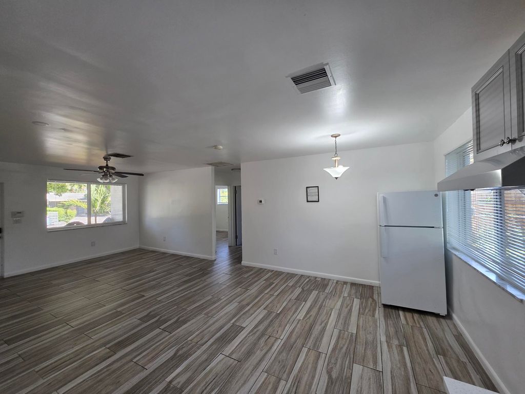 Photo of 1011 S D Street, Lake Worth Beach, FL 33460 (MLS # B26021463)