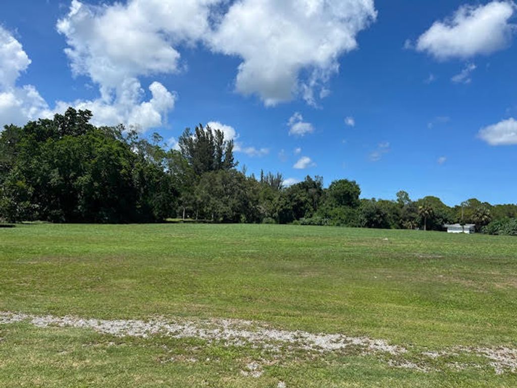 Photo of 9538 171st Street N, Jupiter, FL 33478 (MLS # R11156383)