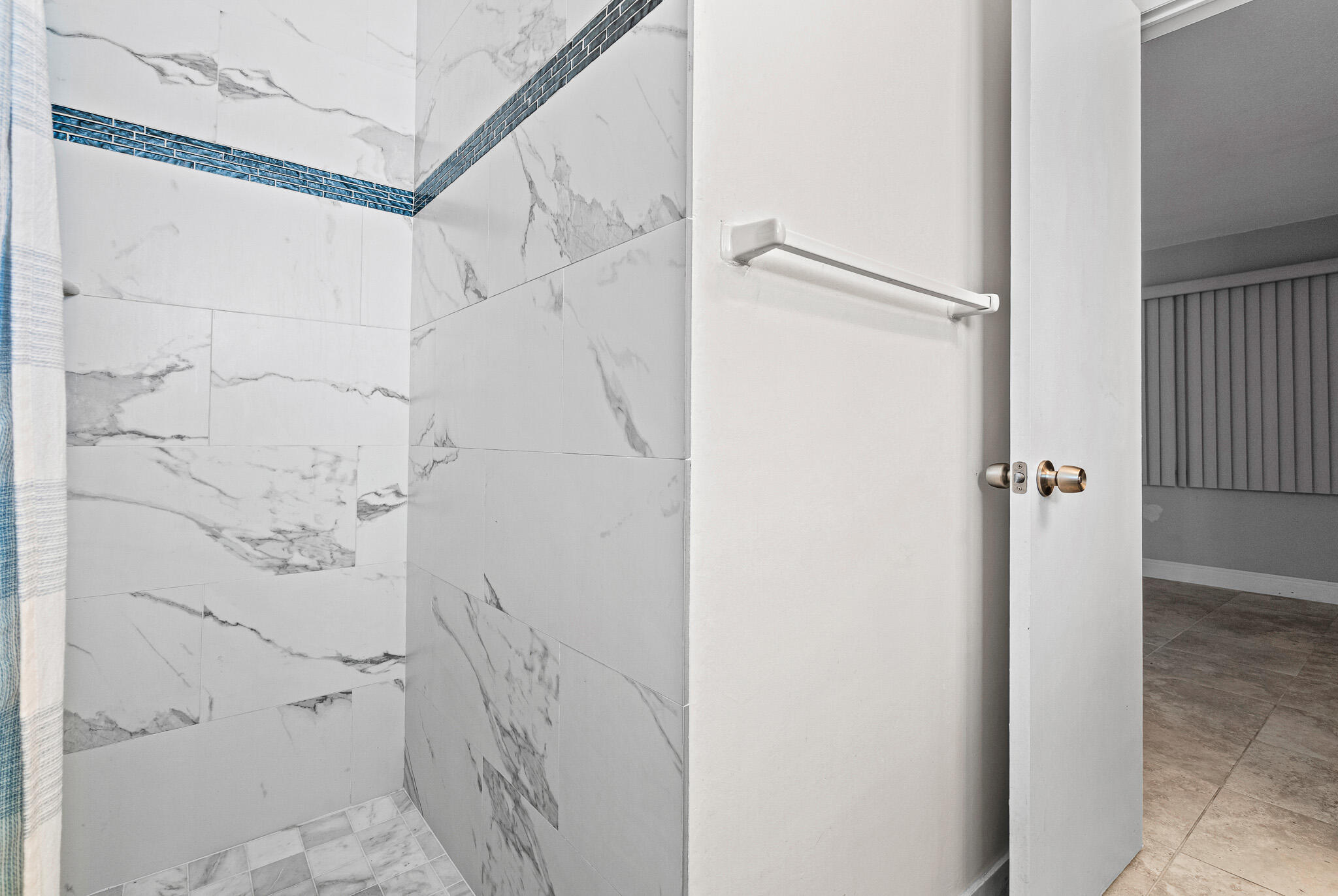 LEISUREVILLE THIRD SEC - Residential Lease