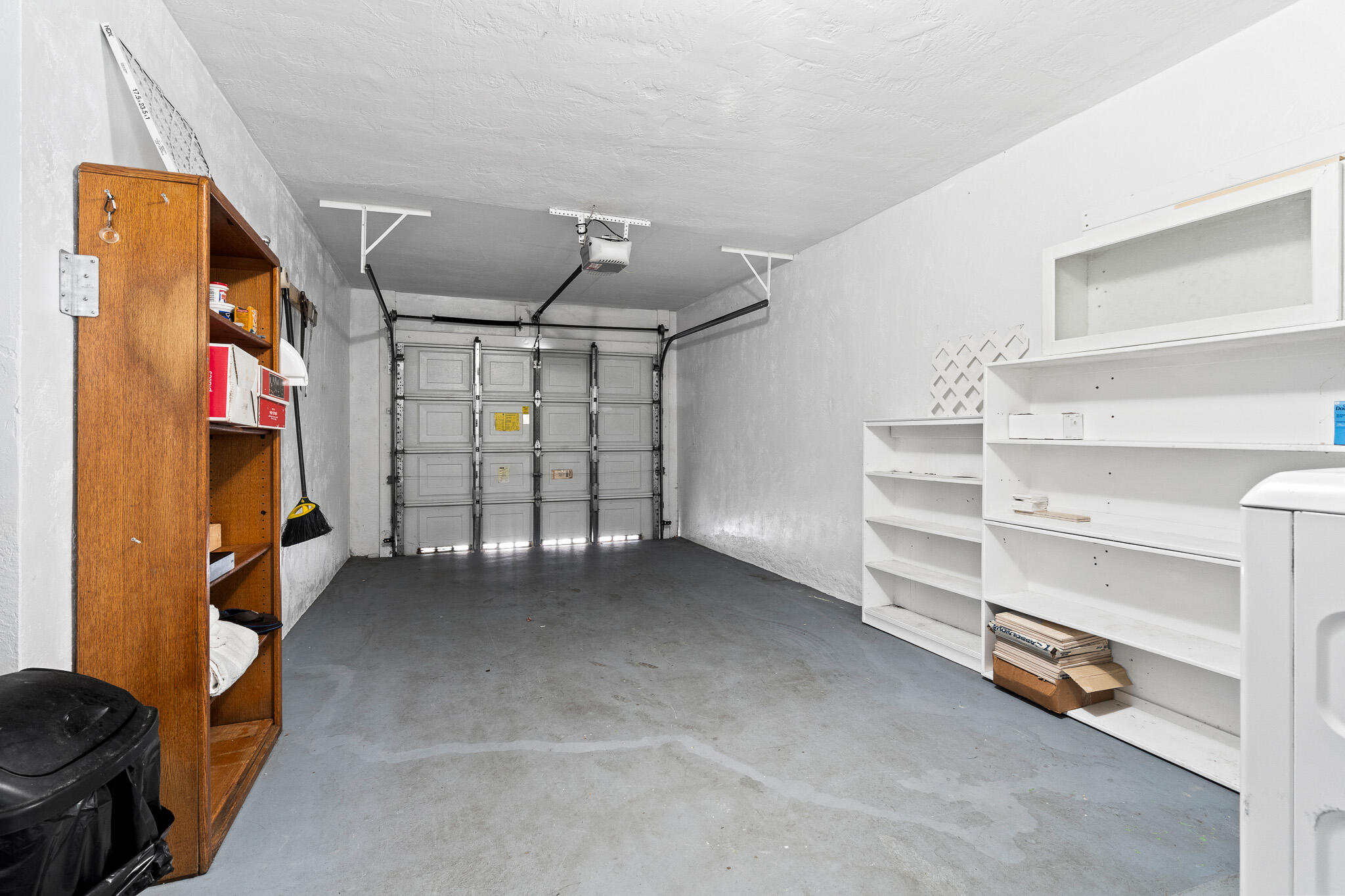 LEISUREVILLE THIRD SEC - Residential Lease