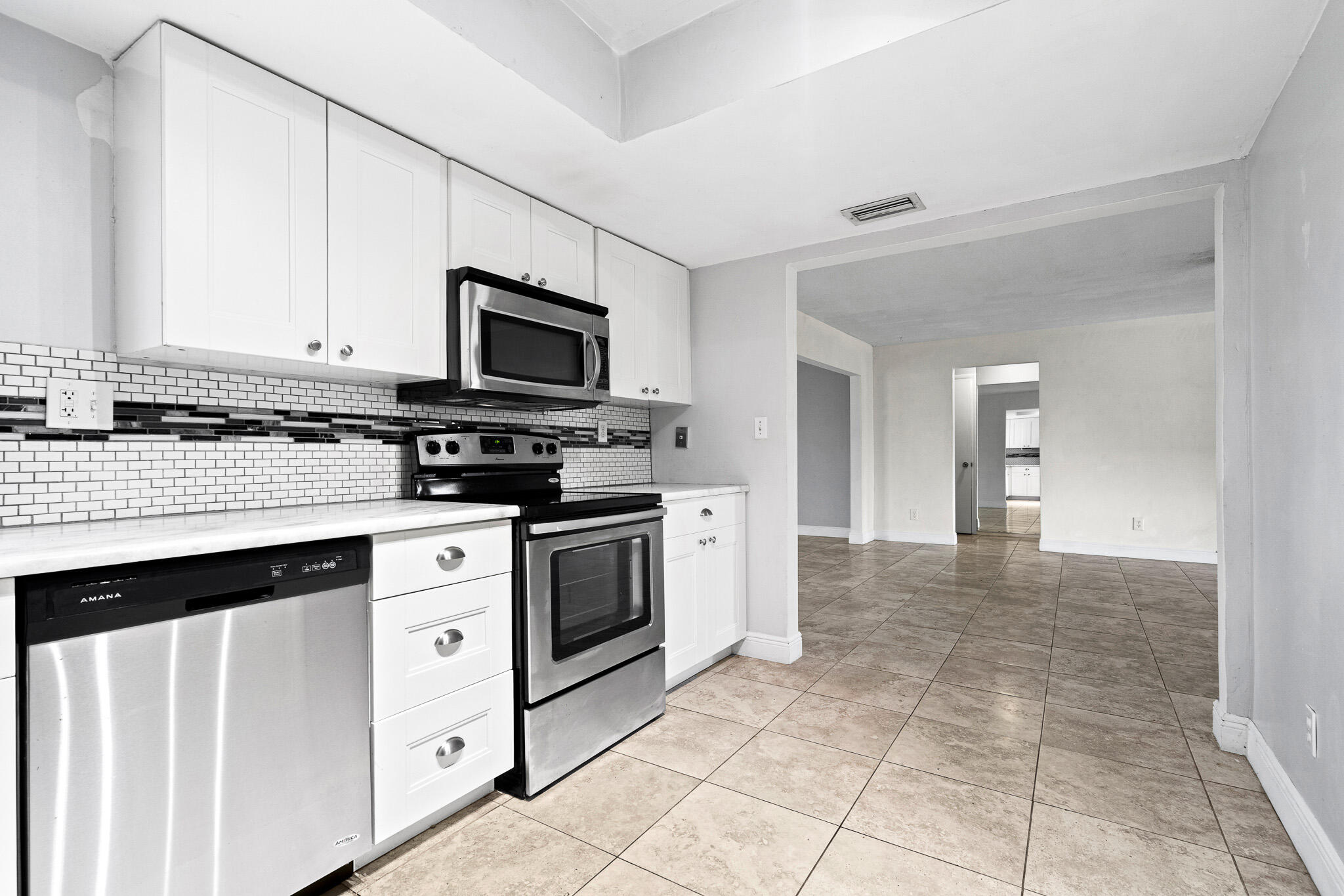 LEISUREVILLE THIRD SEC - Residential Lease